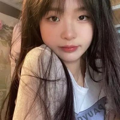 光脸上卡粉脖颈纹多后背穿网纱服显白OG真人游戏刘嘉玲澳门活动怼脸拍曝(图11)
