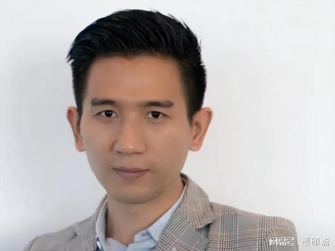 湾导演两人出席活动曾有亲密举动！OG真人赵丽颖被爆新恋情男方是台(图18)
